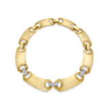 DAVID WEBB DIAMOND AND GOLD NECKLACE - photo 1