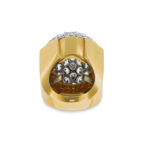 DAVID WEBB DIAMOND AND GOLD RING - photo 4