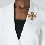 DAVID WEBB MULTI-GEM AND DIAMOND MALTESE CROSS PENDANT BROOCH - Foto 2