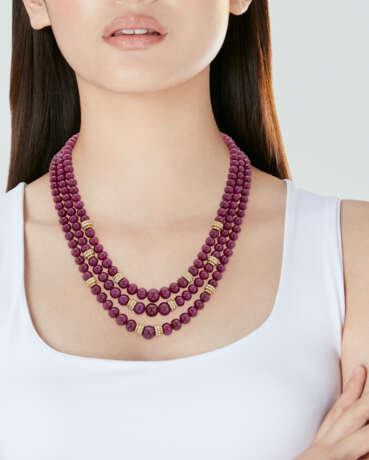 DAVID WEBB RUBY, EMERALD AND DIAMOND NECKLACE - фото 2