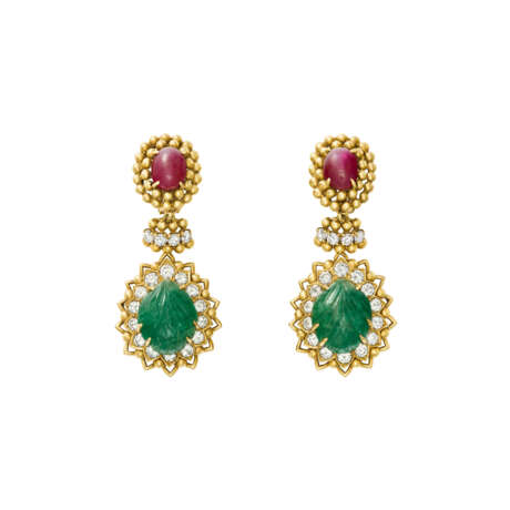 DAVID WEBB CARVED EMERALD, RUBY AND DIAMOND PENDANT EARRINGS - photo 1