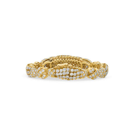 DAVID WEBB DIAMOND BRACELET - photo 3