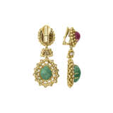 DAVID WEBB CARVED EMERALD, RUBY AND DIAMOND PENDANT EARRINGS - photo 3