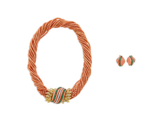 DAVID WEBB SET OF CORAL, EMERALD AND DIAMOND JEWELRY - Foto 1