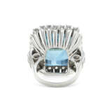 SUITE OF AQUAMARINE AND DIAMOND JEWELRY - photo 9