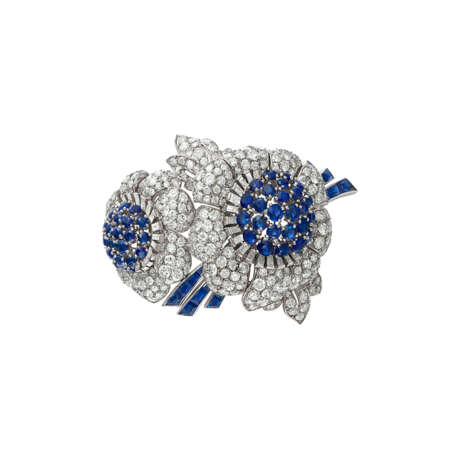 SAPPHIRE AND DIAMOND FLOWER BROOCH - photo 1