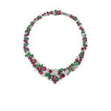 SUITE OF RUBY, EMERALD AND DIAMOND JEWELRY - photo 3