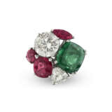 SUITE OF RUBY, EMERALD AND DIAMOND JEWELRY - photo 8
