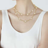 VAN CLEEF & ARPELS ROCK CRYSTAL ‘VINTAGE ALHAMBRA’ NECKLACE - photo 2