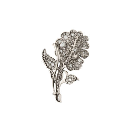 ANTIQUE DIAMOND EN TREMBLANT FLOWER BROOCH - Foto 3