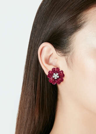 OSCAR HEYMAN & BROTHERS RUBY AND DIAMOND FLOWER EARRINGS - photo 2
