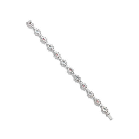 COLORED DIAMOND AND DIAMOND BRACELET - photo 3