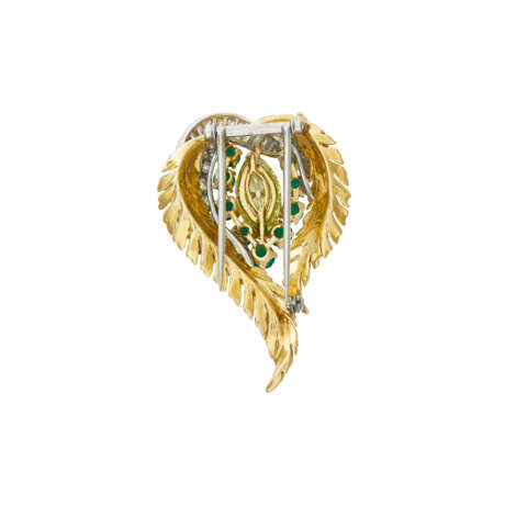 COLORED DIAMOND, EMERALD AND DIAMOND BROOCH - photo 4