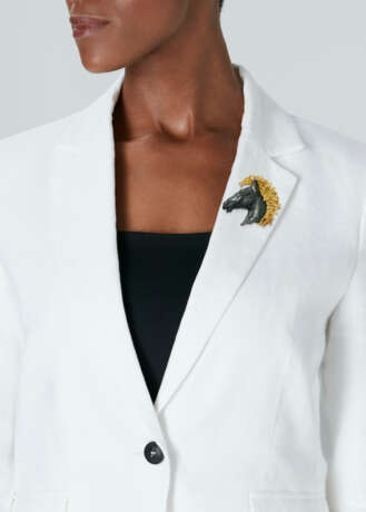 STERLÉ HARDSTONE AND GOLD BROOCH - photo 2