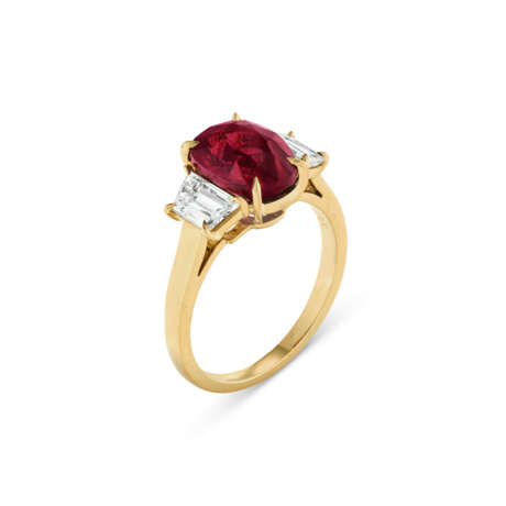 RUBY AND DIAMOND RING - Foto 1