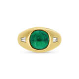 BULGARI EMERALD AND DIAMOND RING - photo 4