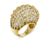 VERDURA SET OF ROCK CRYSTAL AND GOLD 'CAGED' JEWELRY - photo 3