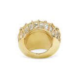 VERDURA SET OF ROCK CRYSTAL AND GOLD 'CAGED' JEWELRY - photo 5