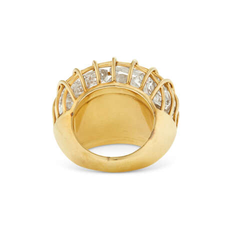 VERDURA SET OF ROCK CRYSTAL AND GOLD 'CAGED' JEWELRY - photo 5