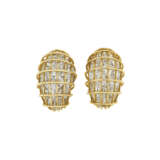 VERDURA SET OF ROCK CRYSTAL AND GOLD 'CAGED' JEWELRY - photo 6