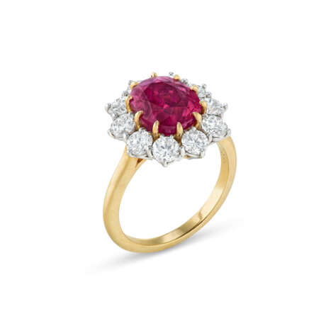 RUBY AND DIAMOND RING - photo 1
