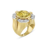 TIFFANY & CO. COLORED SAPPHIRE AND DIAMOND RING - photo 1