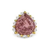OSCAR HEYMAN & BROTHERS TOURMALINE, DIAMOND AND COLORED DIAMOND RING - Foto 1