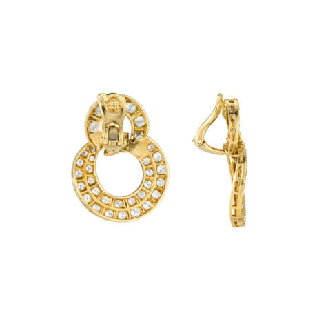 VAN CLEEF & ARPELS SET OF DIAMOND JEWELRY - photo 6