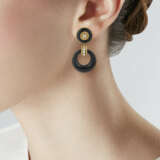VAN CLEEF & ARPELS ONYX AND DIAMOND EARRINGS - photo 2