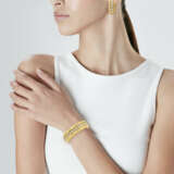ANDREW CLUNN DIAMOND CUFF BRACELET AND UNSIGNED DIAMOND EARRINGS - photo 2