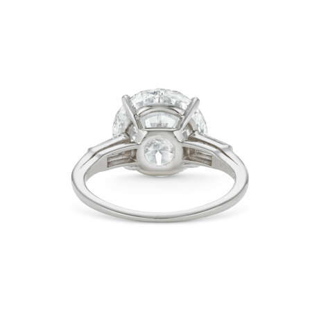 VAN CLEEF & ARPELS DIAMOND RING - photo 5