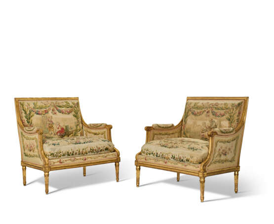 PAIRE DE MARQUISES D'ÉPOQUE LOUIS XVI - photo 2