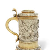 TANKARD ALLEMAND EN ARGENT ET VERMEIL - photo 3