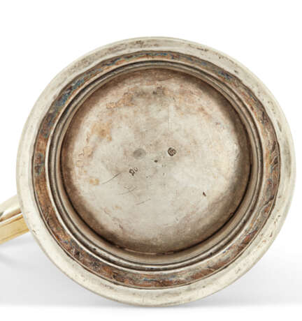 TANKARD ALLEMAND EN ARGENT ET VERMEIL - photo 6
