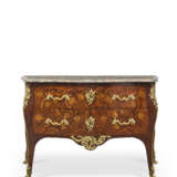 COMMODE D'ÉPOQUE LOUIS XV - photo 1