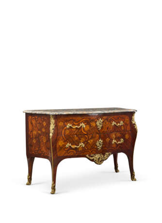 COMMODE D'ÉPOQUE LOUIS XV - photo 2
