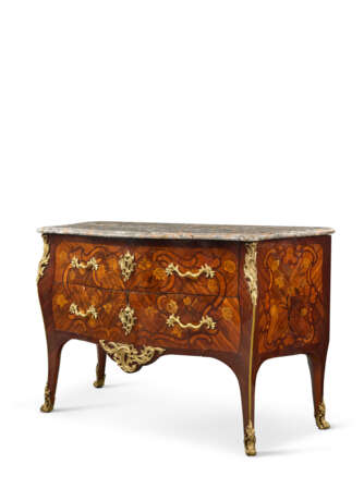 COMMODE D'ÉPOQUE LOUIS XV - photo 3