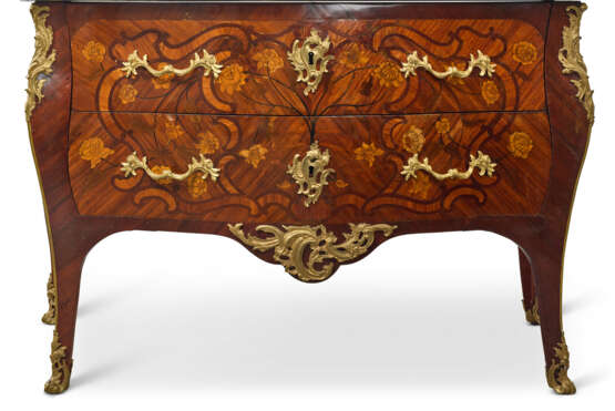 COMMODE D'ÉPOQUE LOUIS XV - photo 6
