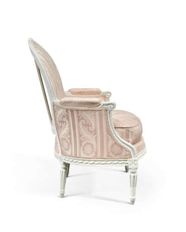 BERGÈRE D'ÉPOQUE LOUIS XVI - фото 4