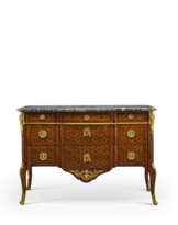 COMMODE D’ÉPOQUE TRANSITION