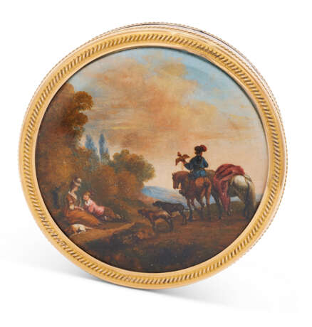 BONBONNIÈRE À MINIATURES ET MONTURES EN OR ET ÉCAILLE DE TORTUE D’ÉPOQUE LOUIS XVI - photo 2