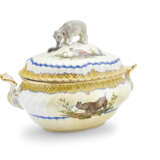 TERRINE COUVERTE ET PLATEAU OVALE EN PORCELAINE DE MEISSEN DU SERVICE JAPONAIS DE FRÉDÉRIC LE GRAND - photo 4
