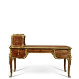 BUREAU PLAT ET SON CARTONNIER D'ÉPOQUE NAPOLÉON III - photo 1