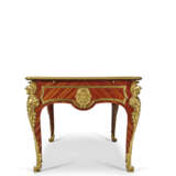BUREAU PLAT DE STYLE LOUIS XV - photo 5