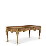 BUREAU PLAT DE STYLE LOUIS XV - photo 9