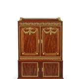 ARMOIRE D'ÉPOQUE NAPOLÉON III - photo 1
