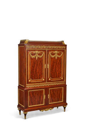 ARMOIRE D'ÉPOQUE NAPOLÉON III - photo 2
