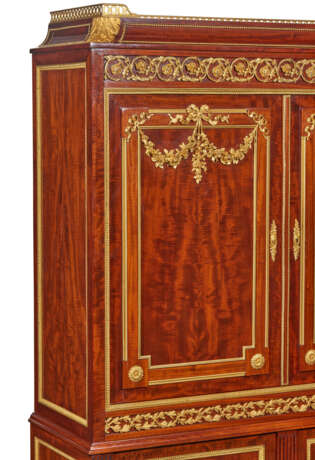 ARMOIRE D'ÉPOQUE NAPOLÉON III - photo 3