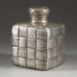 A SILVER TROMPE L'OEIL TEA CADDY - фото 1