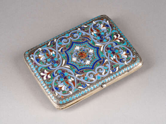 A SILVER AND CLOISONNÉ ENAMEL CIGARETTE CASE - photo 1